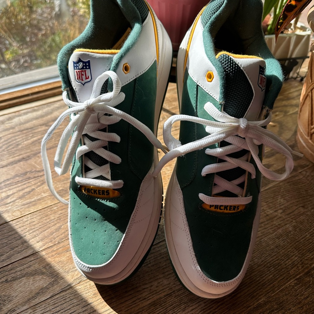 Green and White NFL Packers Men's Sneakers